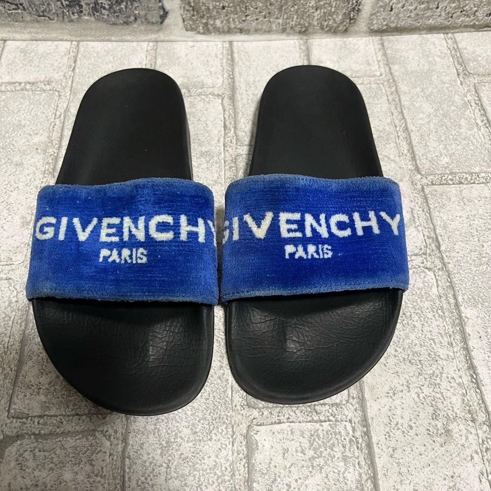 Authentic blue velvet Givenchy slides size 38-8
